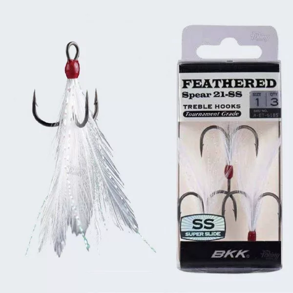 BKK Feathered Spear-21 SS 4 Z oczkiem, Zadziorem Biały Kotwiczka 3szt.